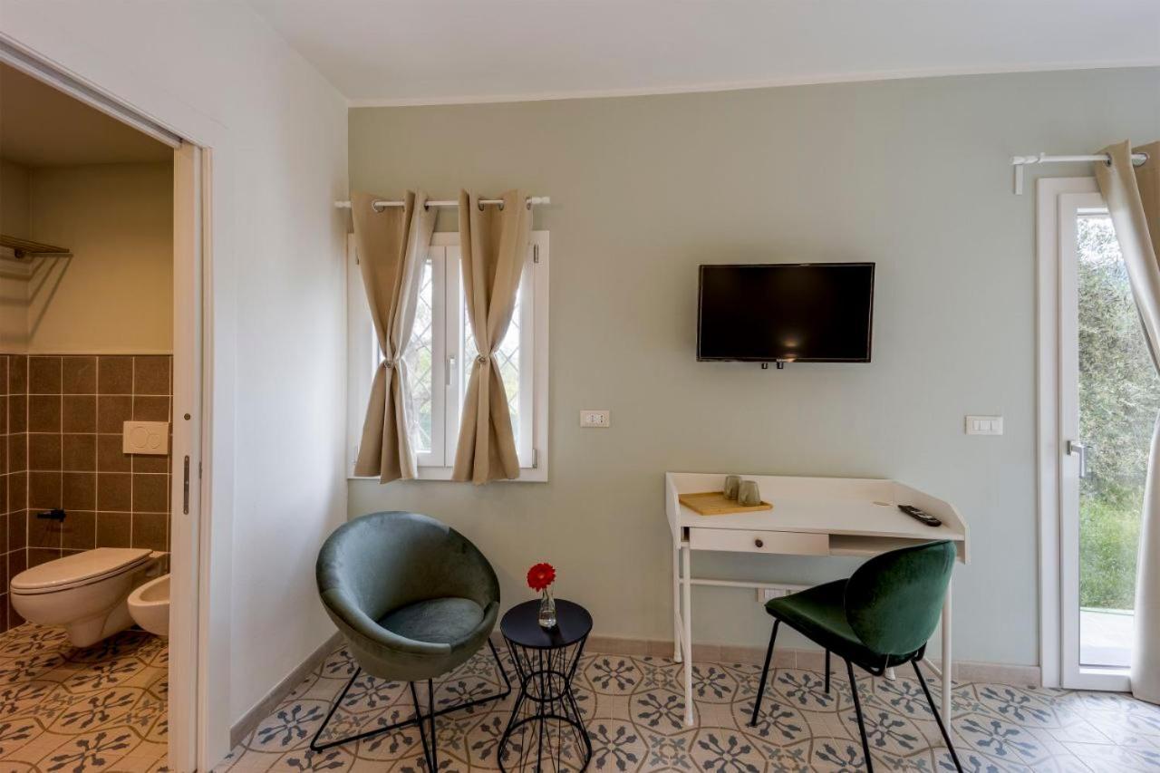 Gli Ulivi Rooms And Breakfast Marina dʼMarina dʼAndora Екстериор снимка