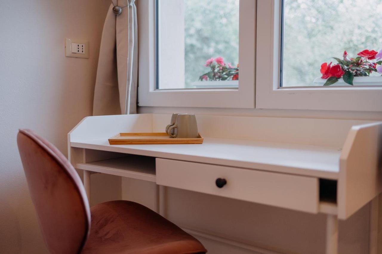 Gli Ulivi Rooms And Breakfast Marina dʼMarina dʼAndora Екстериор снимка