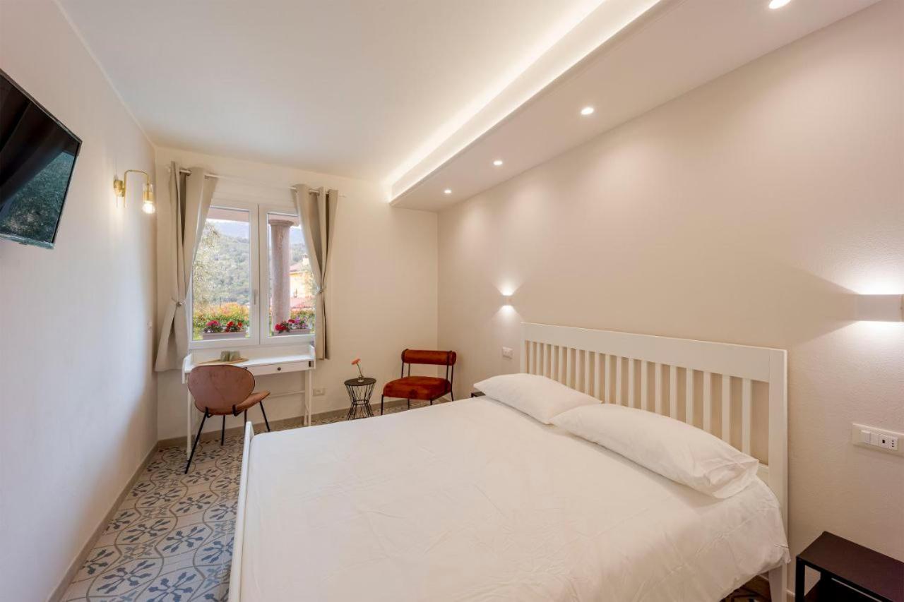 Gli Ulivi Rooms And Breakfast Marina dʼMarina dʼAndora Екстериор снимка